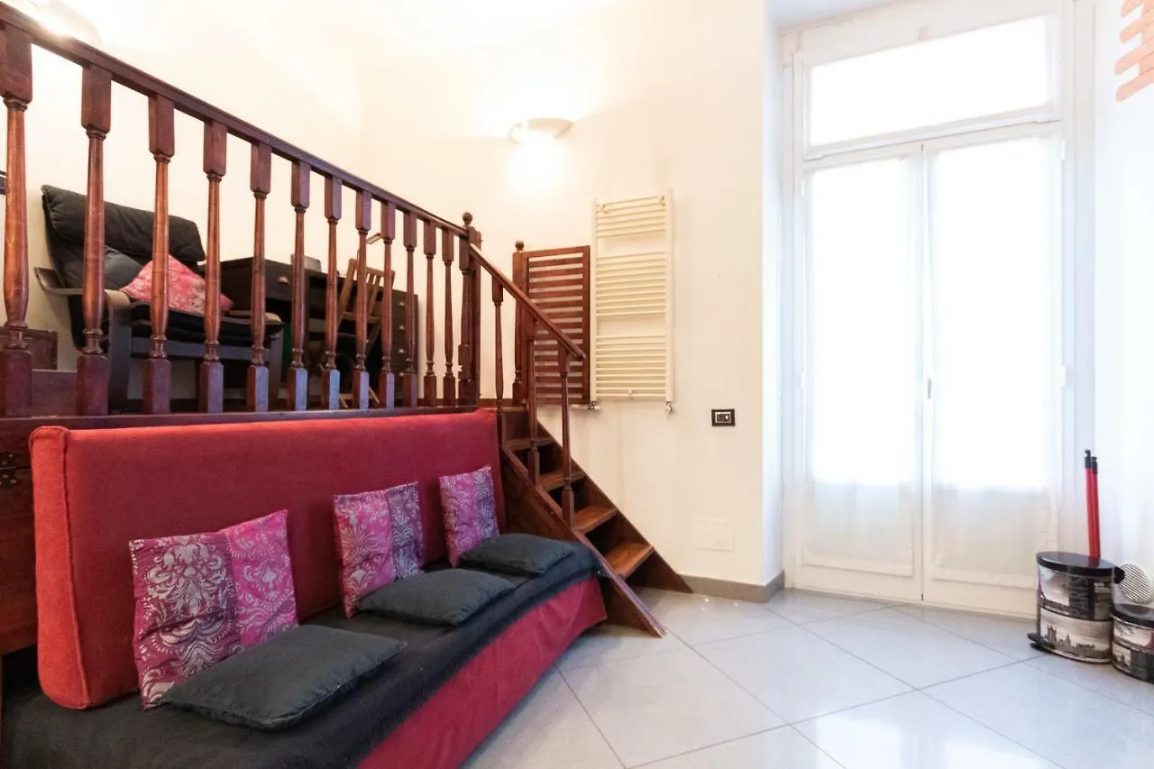 Apartment Studio Alzaia 54 Navigli Milan Italy