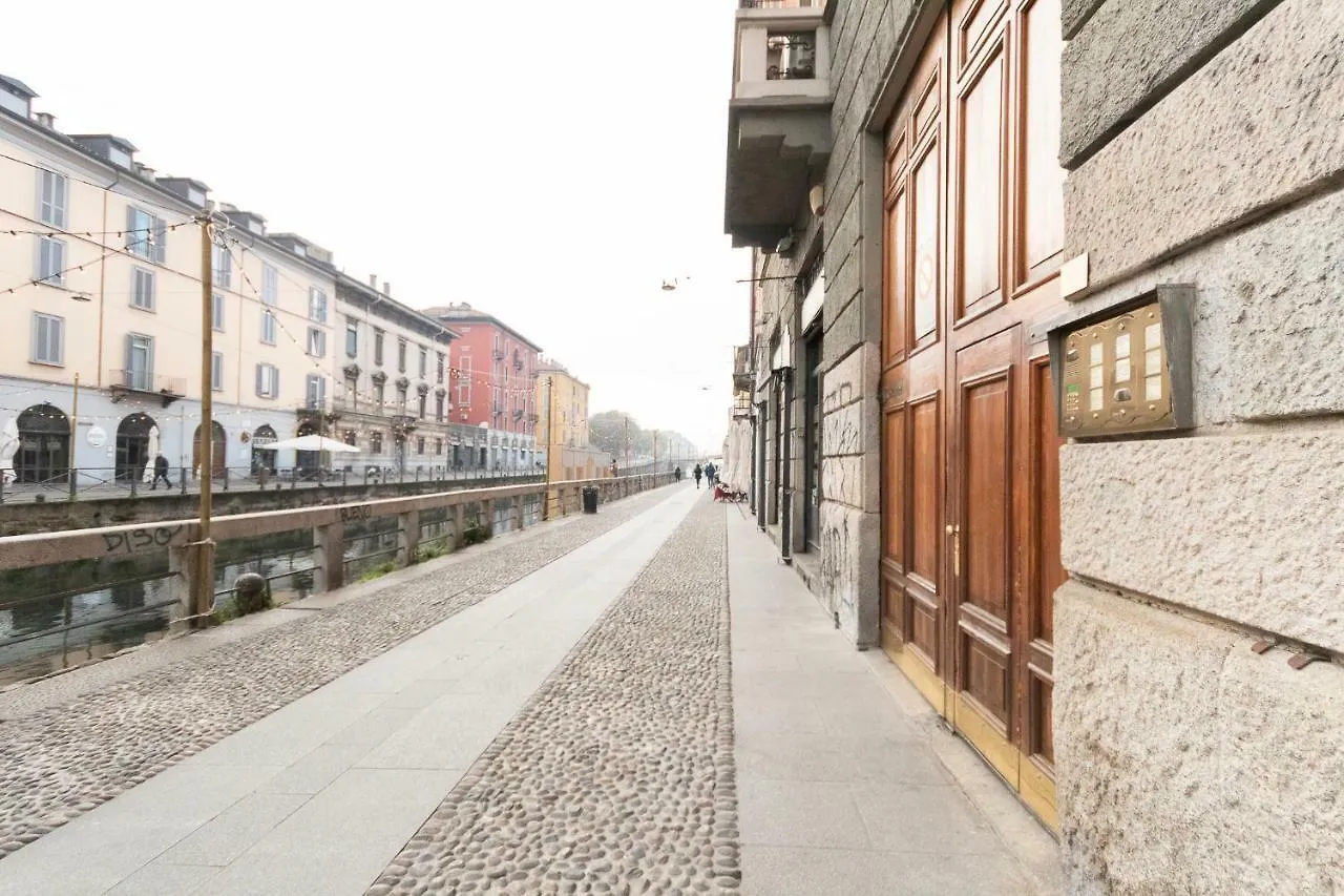 Studio Alzaia 54 Navigli Milan Italy